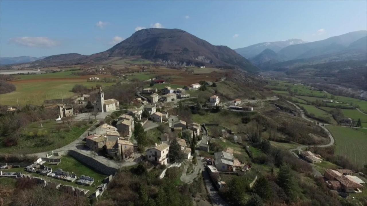 Villa Bergerie De L Auche Valernes Esterno foto